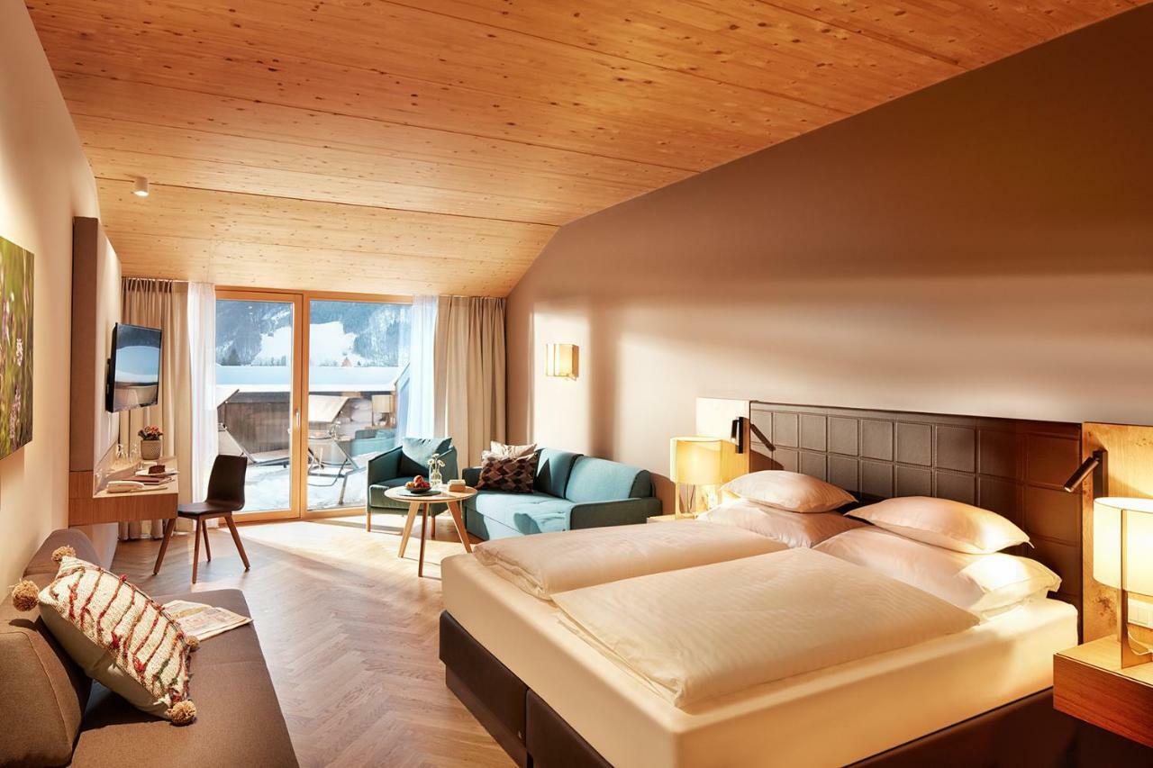 Hotel Die Waelderin-Wellness, Sport & Natur Mellau Exterior photo